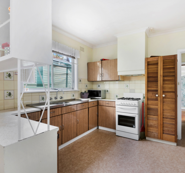 Great Package Neat House Generous Yard Shed Step Up Property Real Estate Bendigo